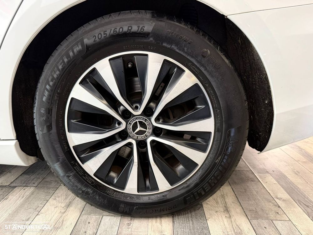 Mercedes-Benz A 200 Limousine Style Plus Aut. - 27