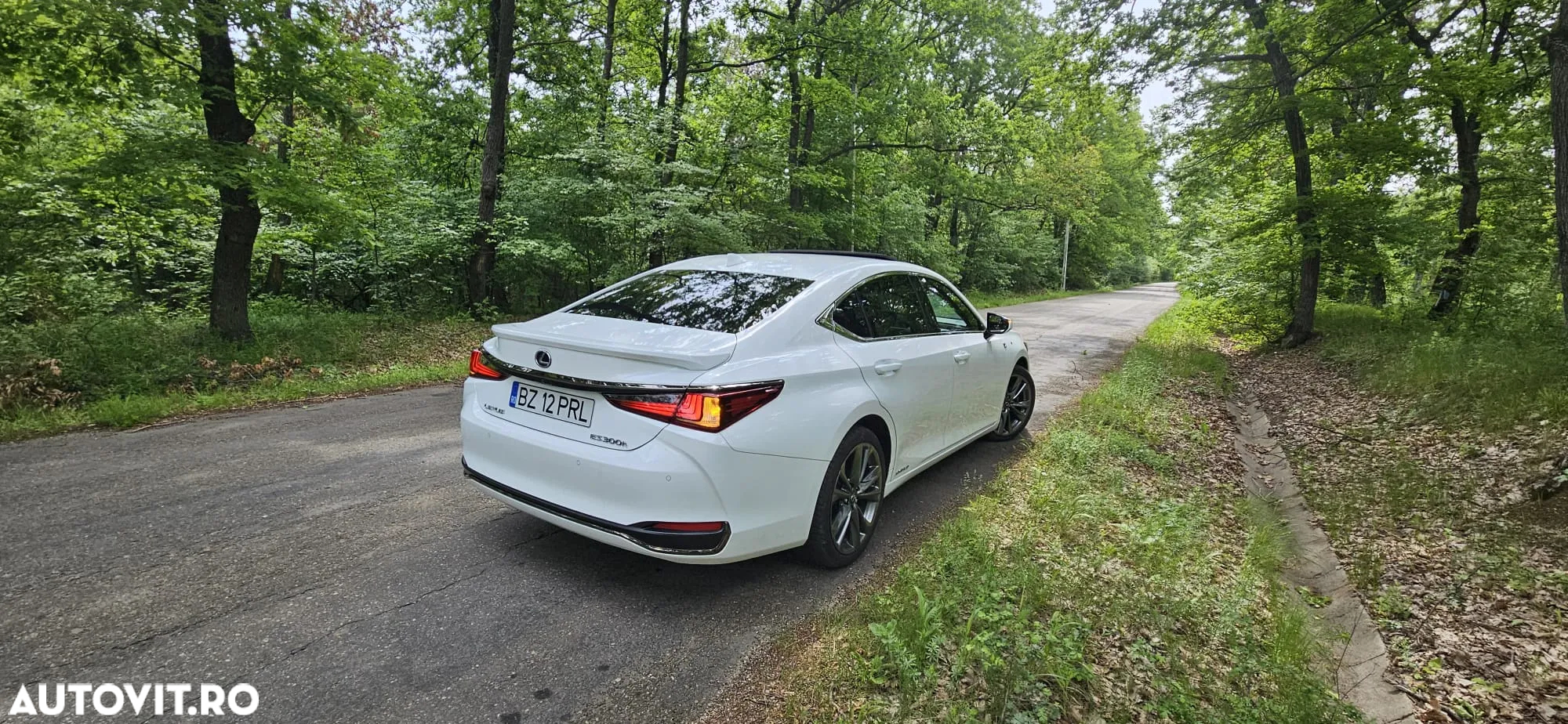 Lexus Seria ES 300h F Sport - 8