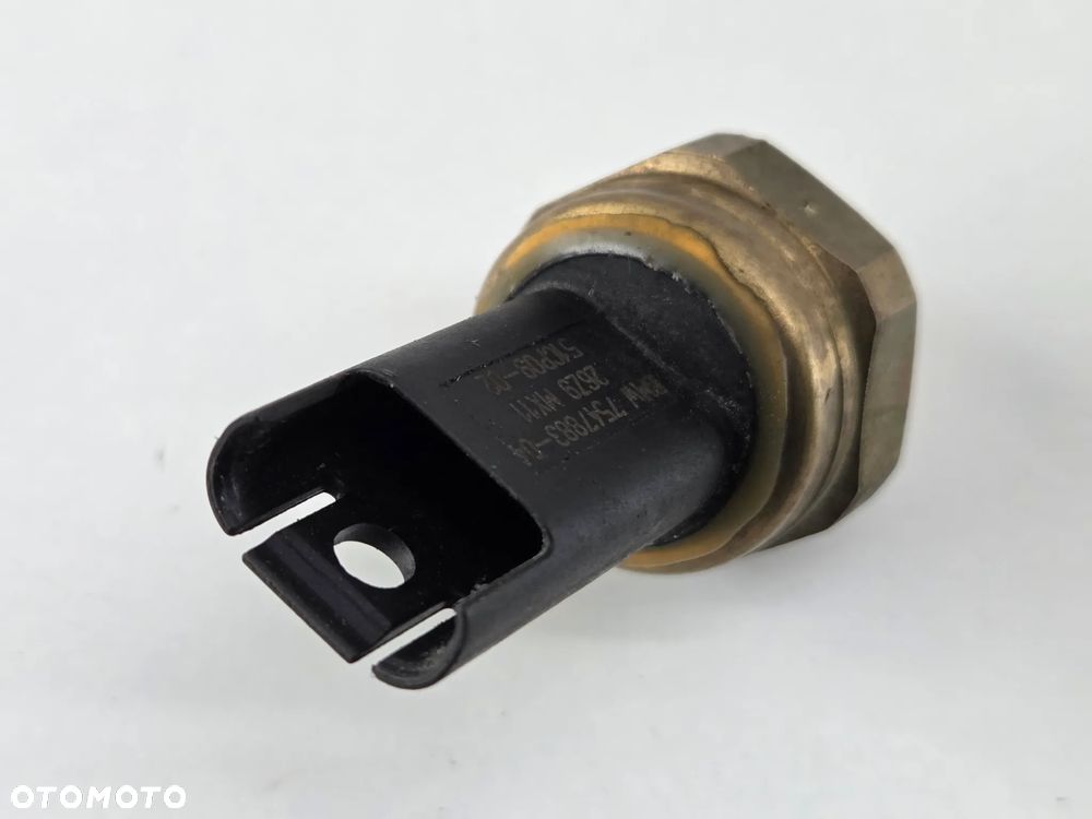 BMW E60 E87 E70 X5 E90 E92 F01 F10 F12 N43 N53 Czujnik ciśnienia paliwa - 4