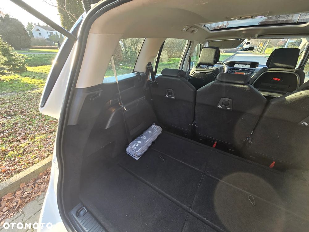 Citroën C4 Grand Picasso e-HDi 115 Intensive - 32