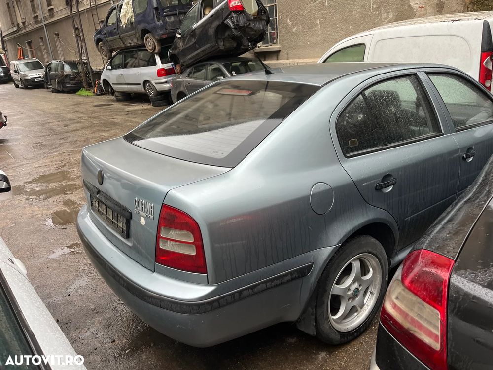 Dezmembrez Skoda Octavia 1 tour 2003 gri bleo 1,9 ALH - 6