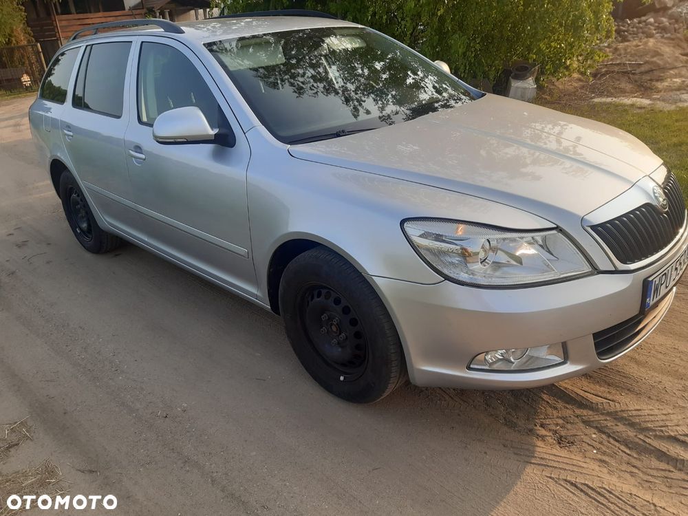 Skoda Octavia 1.6 TDI DPF DSG Elegance - 2