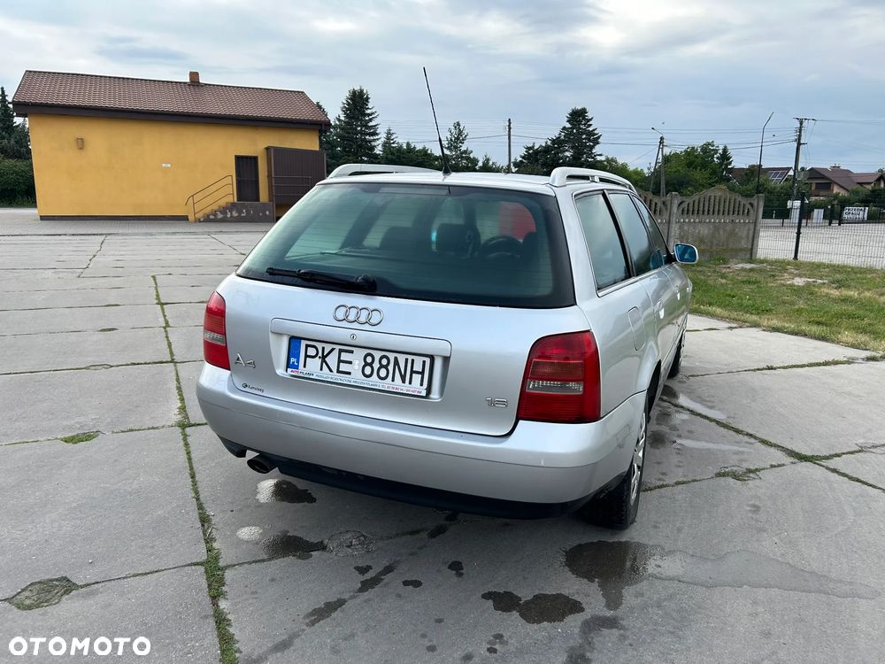 Audi A4 Avant - 4