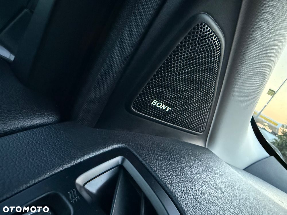 Ford Kuga - 22