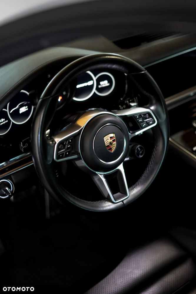 Porsche Panamera - 5