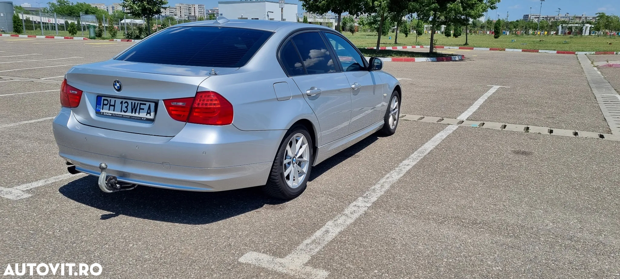BMW Seria 3 318i - 8