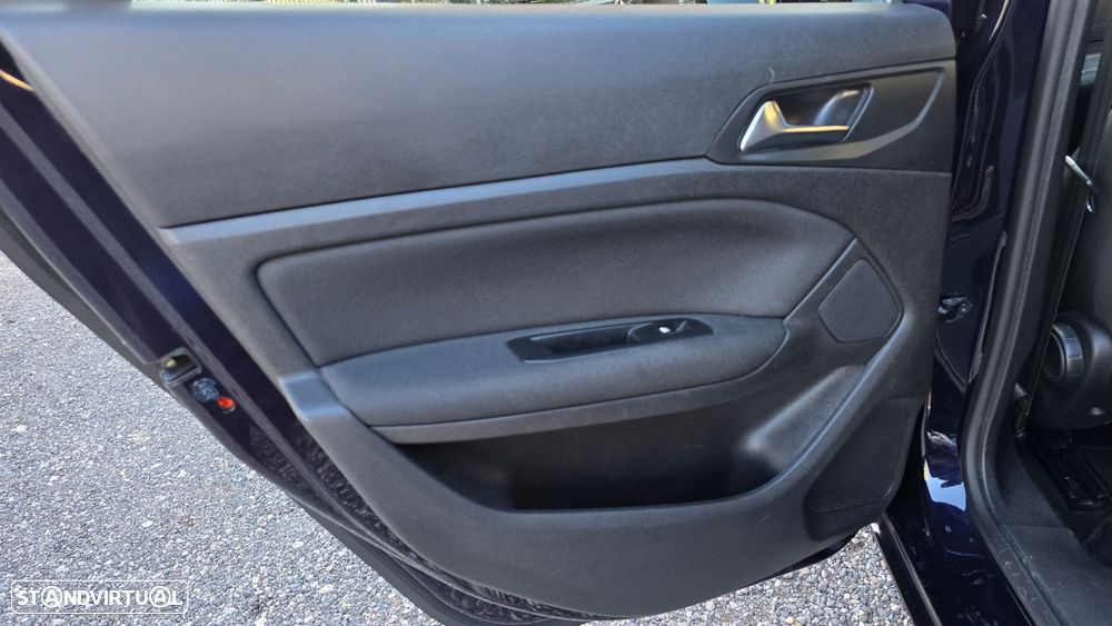 Peugeot 308 1.5 BlueHDi Style - 44