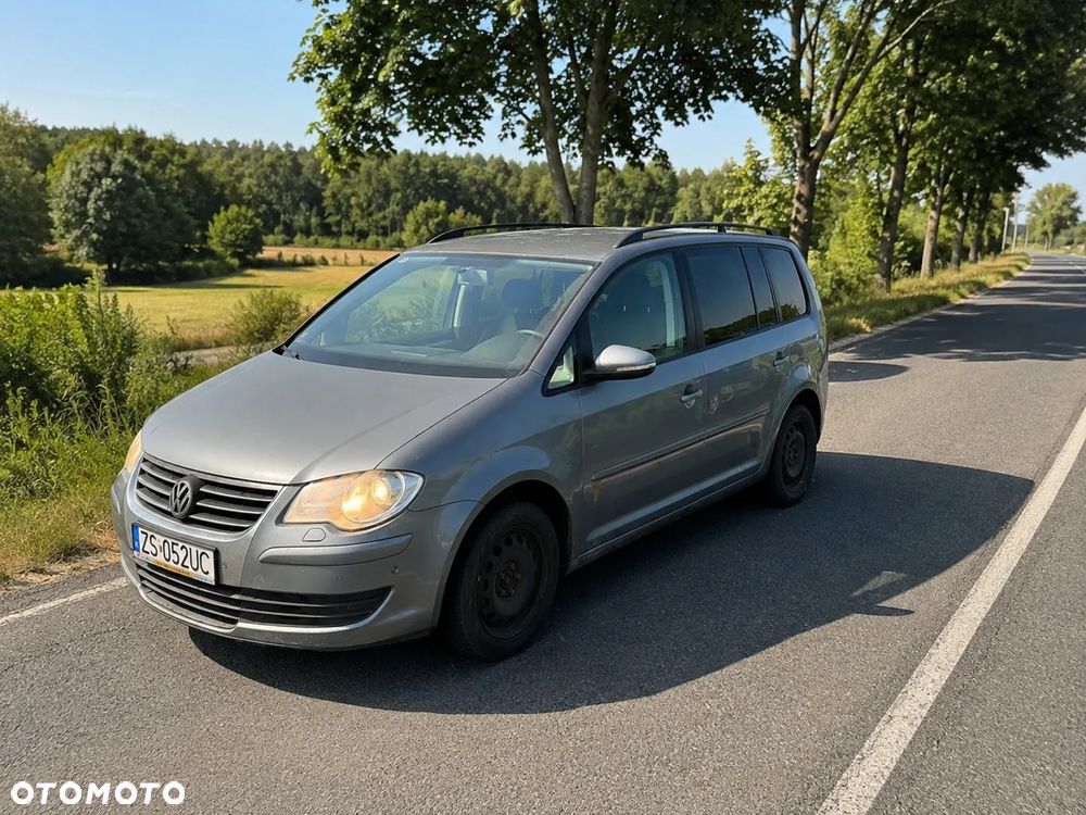 Volkswagen Touran 1.6 Trendline - 1