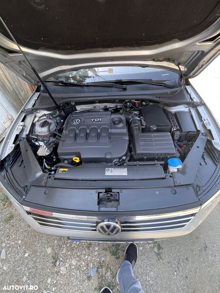 Volkswagen Passat 2.0 TDI DSG Highline - 5