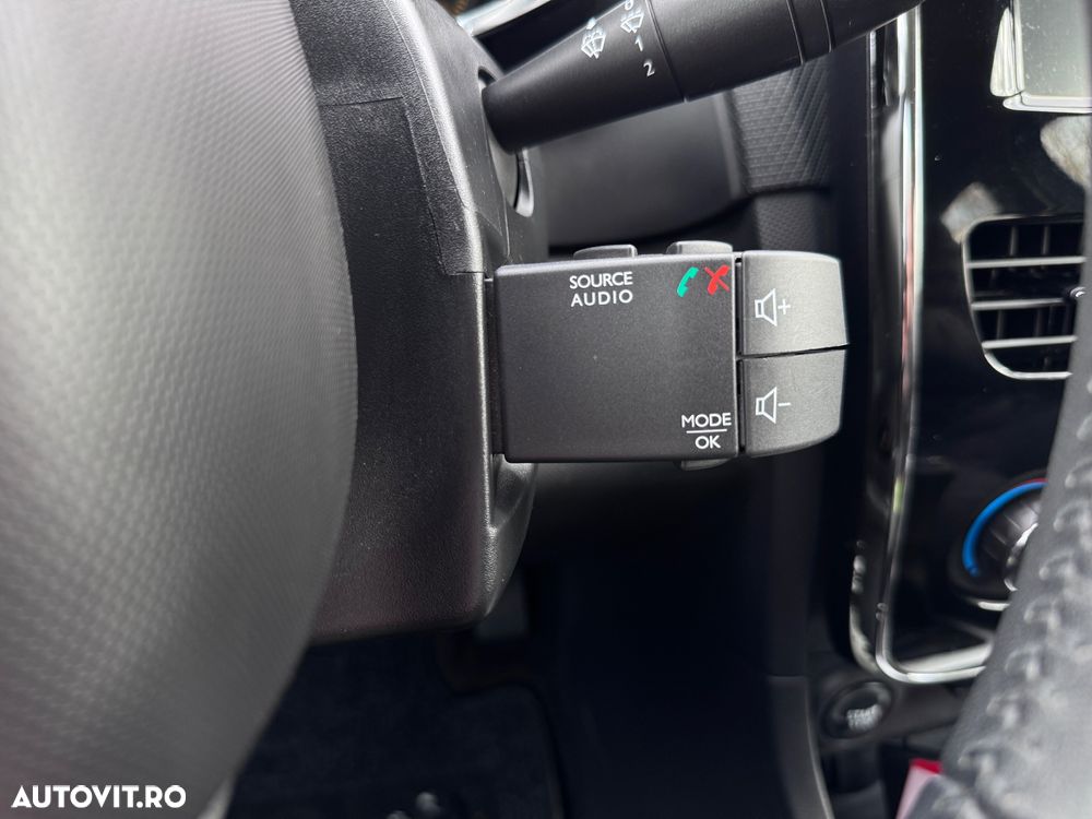 Renault Clio ENERGY TCe 90 Start & Stop 99g Eco-Drive - 33