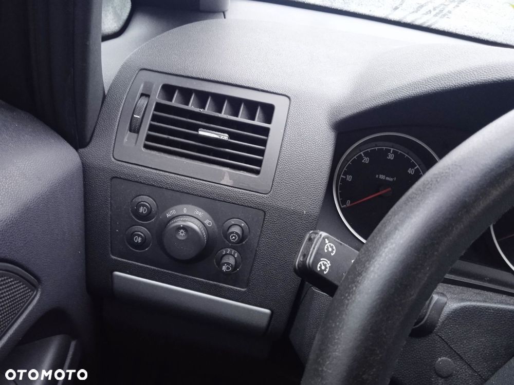 Na części Opel Zafira B Lift 1.9 CDTI Panorama Z20R silnik Z19DT skrzynia M32 - 10