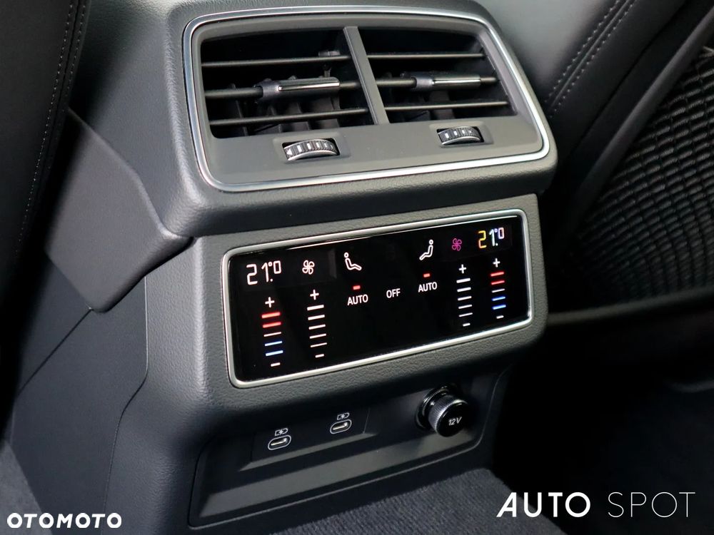 Audi A6 Avant 55 TFSI quattro S tronic - 38