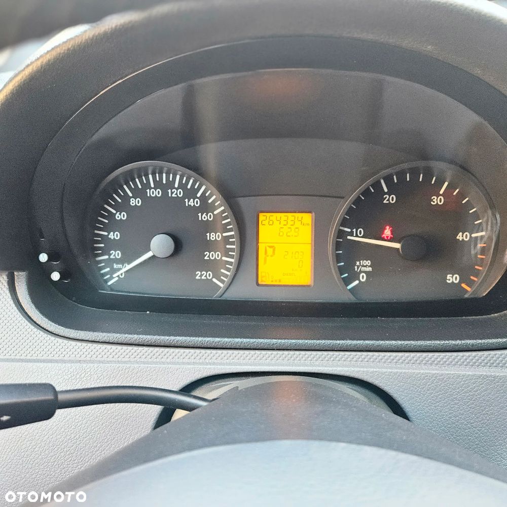 Mercedes-Benz Vito - 19