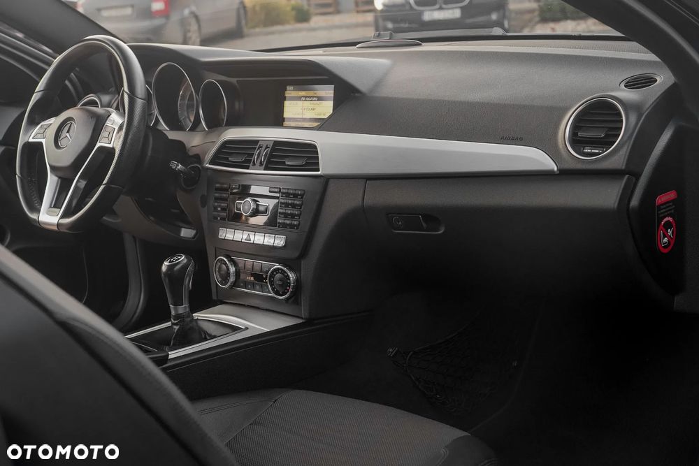 Mercedes-Benz Klasa C - 31