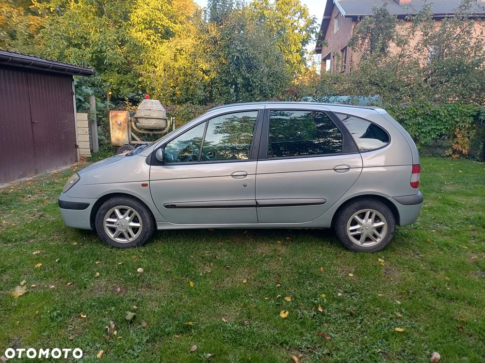 Renault Scenic - 2