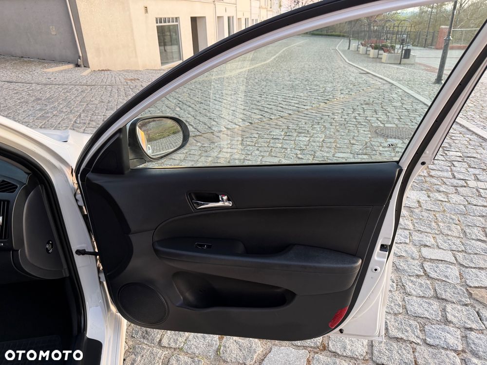 Hyundai i30 i30cw 1.4 Edition 20 - 14