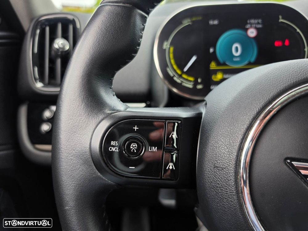 MINI Countryman Cooper SE All4 Aut. Essential - 18