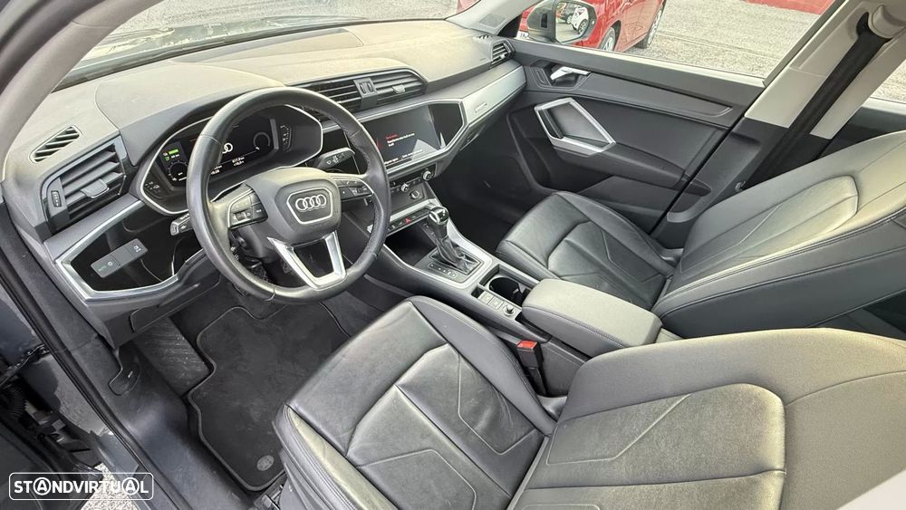 Audi Q3 45 TFSIe S tronic - 4
