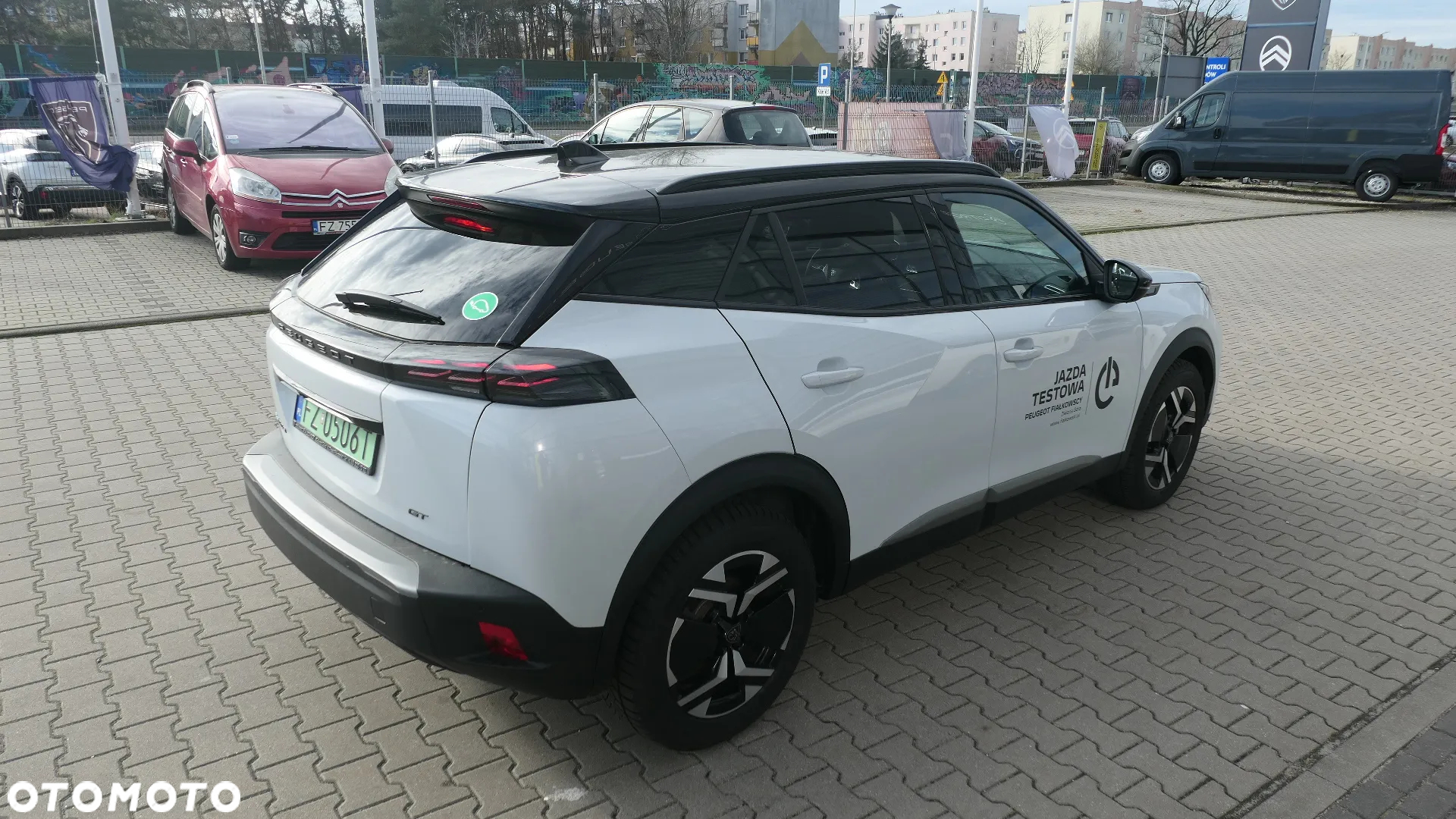 Peugeot 2008 - 4