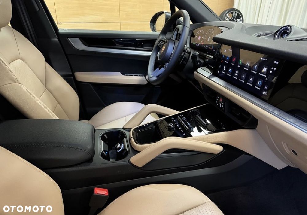 Porsche Cayenne Standard - 13