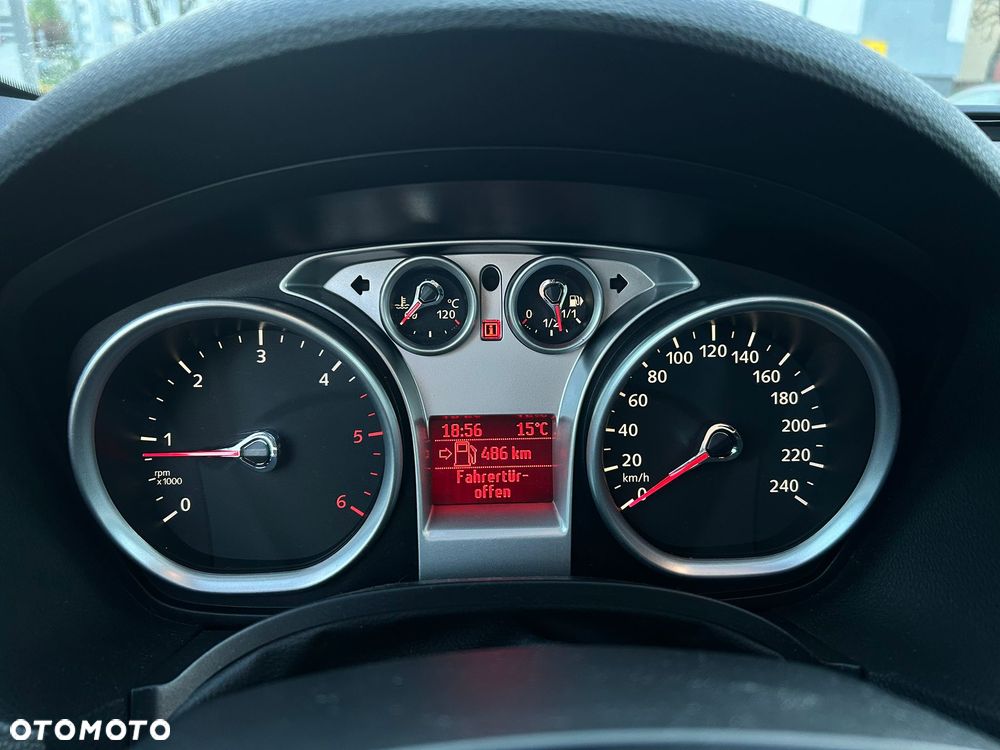 Ford Kuga 2.0 TDCi 2x4 Titanium - 6