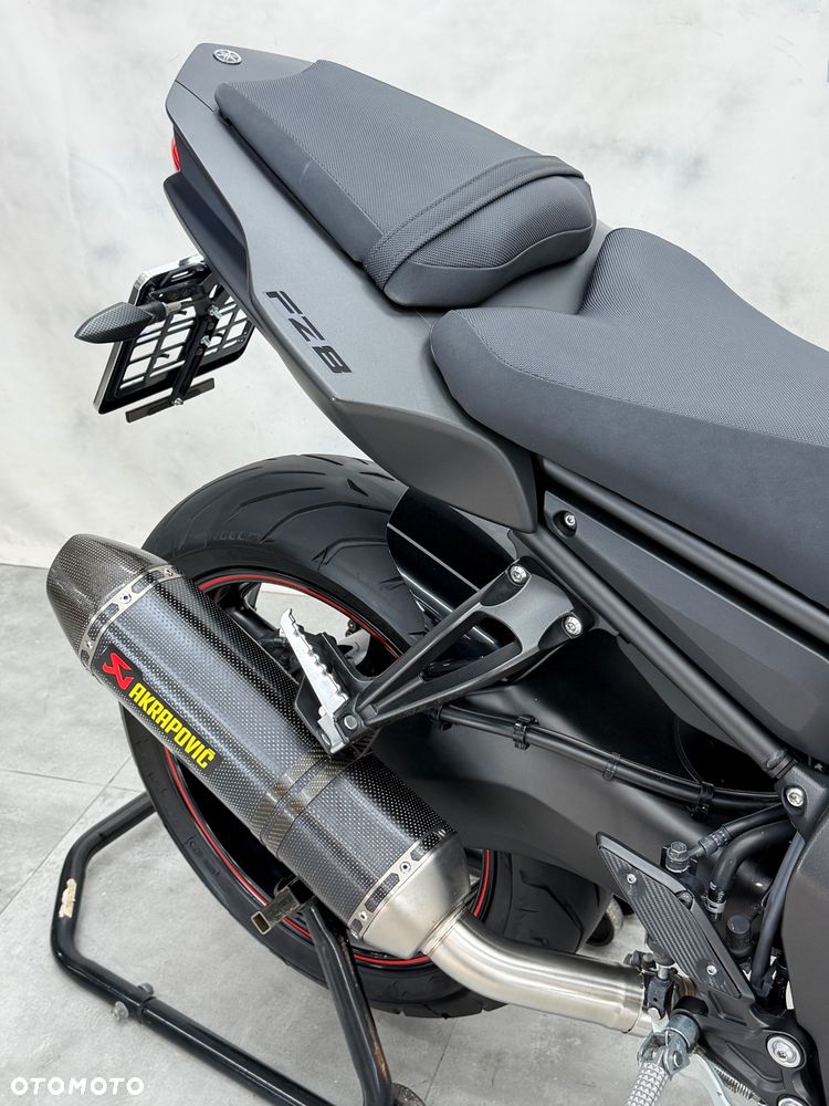 Yamaha FZ8 - 24