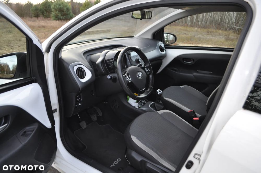 Toyota Aygo 1.0 VVT-i Color Edition - 17