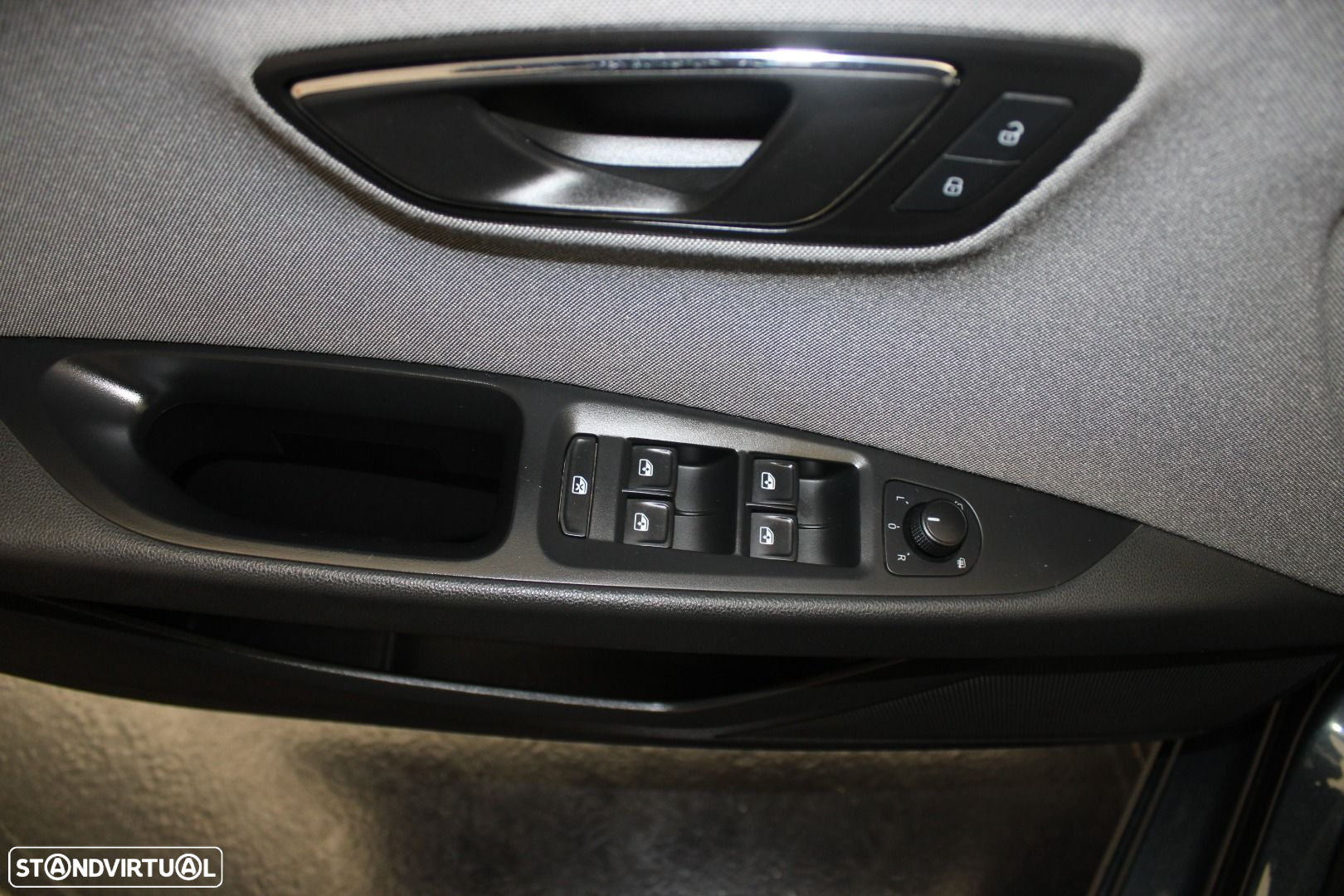 SEAT Leon 1.6 TDI Style S/S - 19
