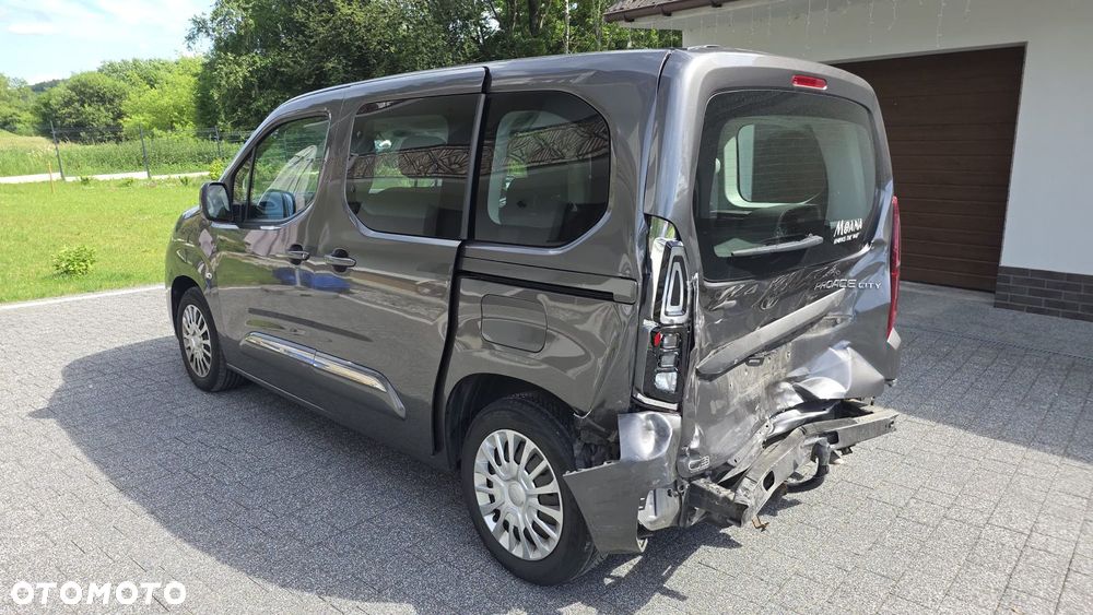 Toyota Proace City Verso 1.2 D-4T Business - 4