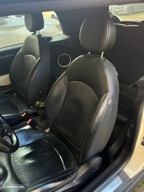 MINI Cabrio Cooper D - 13