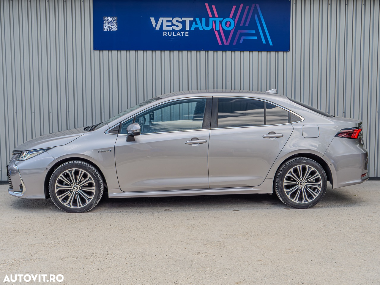 Toyota Corolla Sedan 1.8 HSD Exclusive Plus - 17