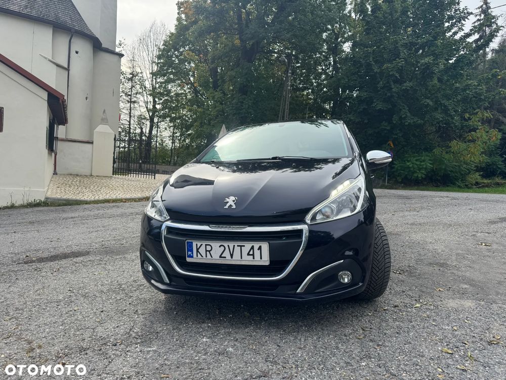 Peugeot 208 2017 photo 3