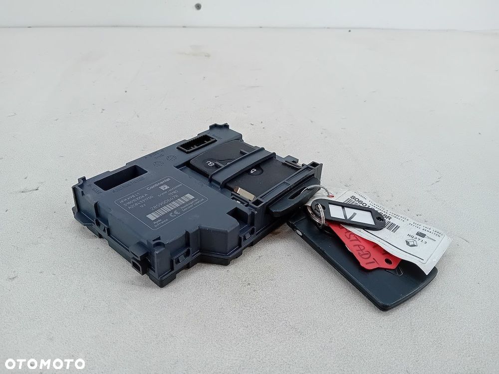 CZYTNIK KART RENAULT CAPTUR 285900647R A2C84331700 0.9 TCE - 9