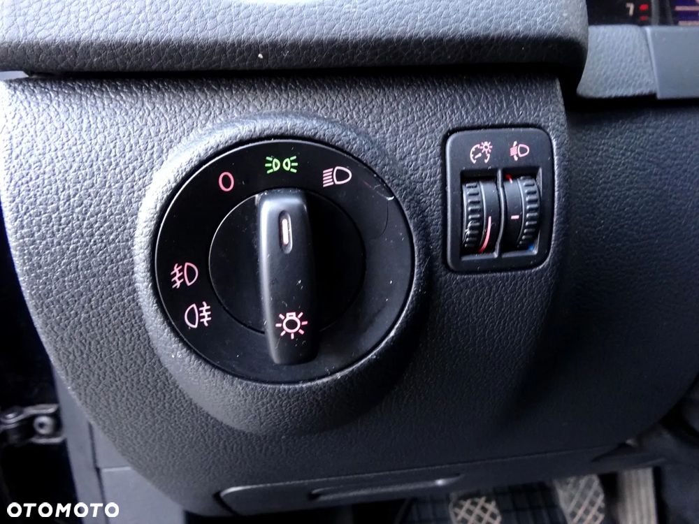 Volkswagen Tiguan - 33