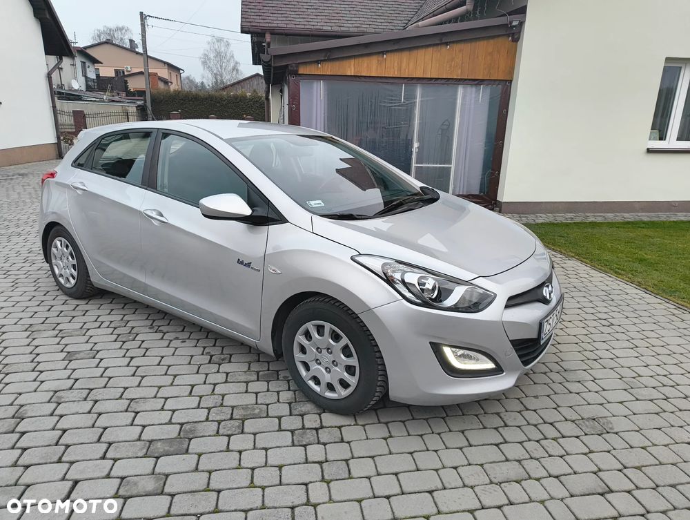 Hyundai i30 1.4 Trend - 9