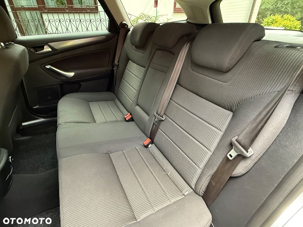 Ford Mondeo 2.0 TDCi Titanium S - 27
