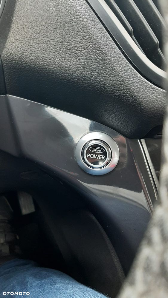 Ford Kuga 2.0 TDCi 4WD Titanium - 24