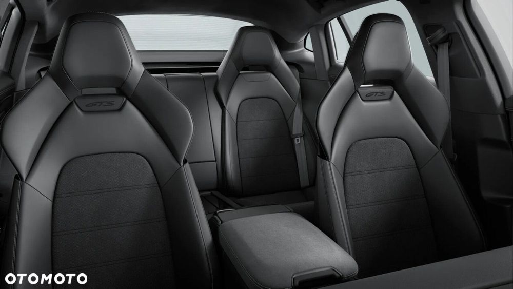 Porsche Panamera - 4