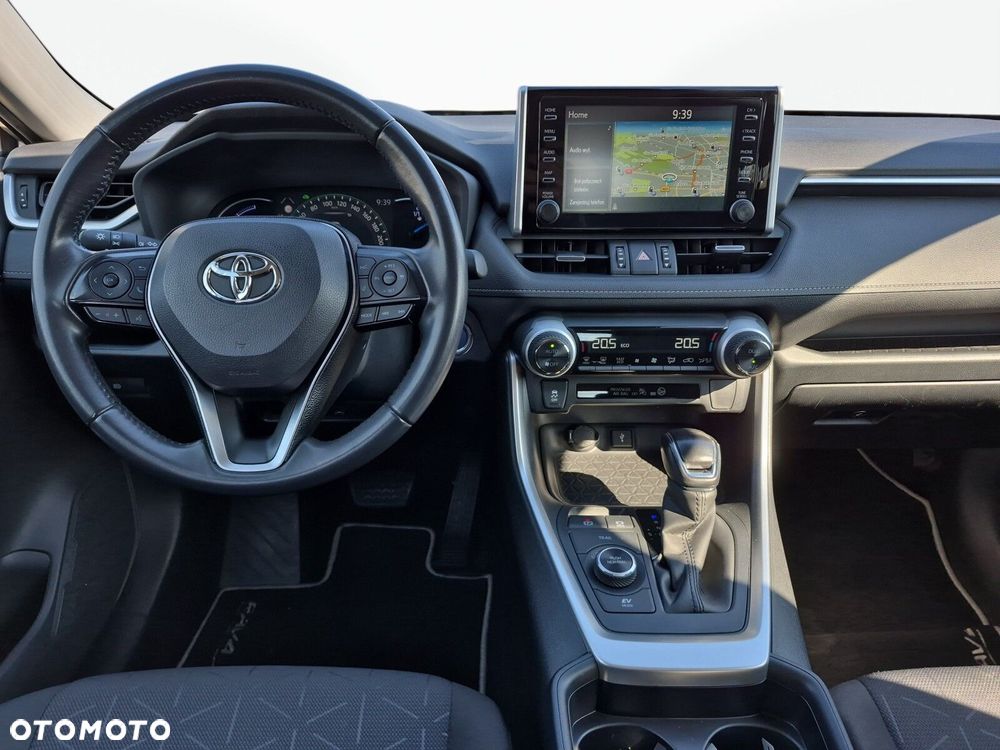 Toyota RAV4 - 10