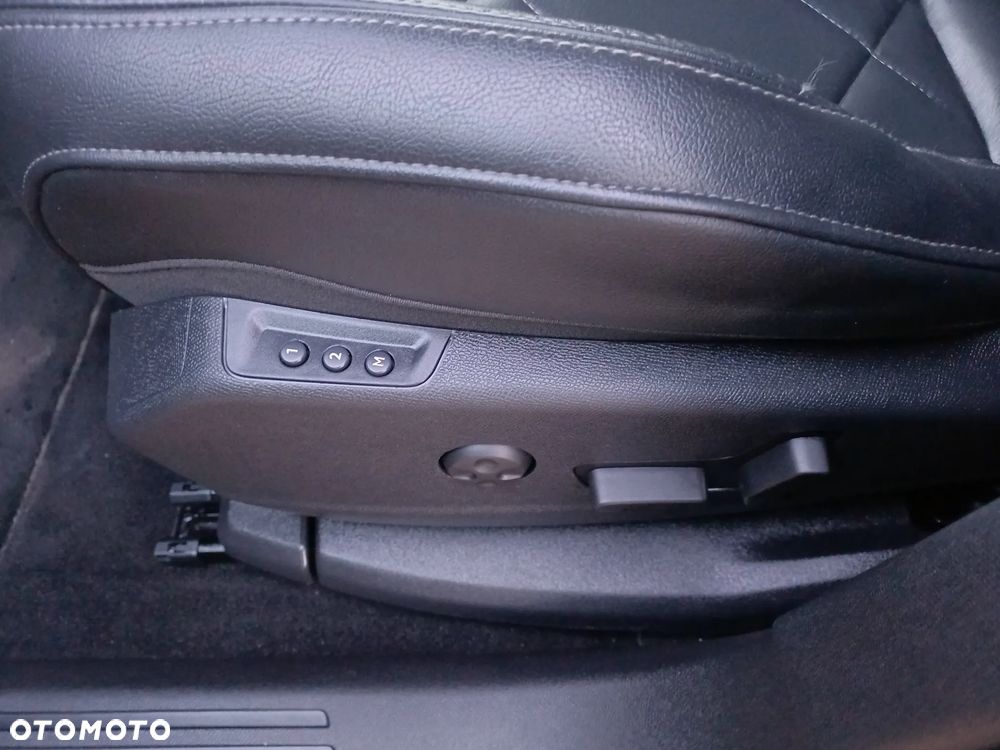 DS Automobiles DS 7 Crossback 1.6 PureTech Rivoli - 17