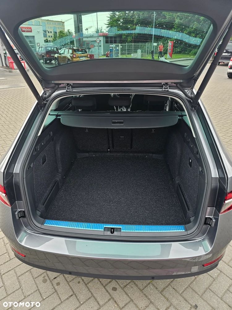 Skoda Superb 1.5 TSI Style DSG - 12