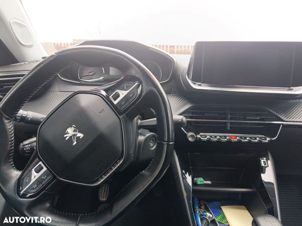 Peugeot 2008 1.5 BlueHDI FAP Allure - 19