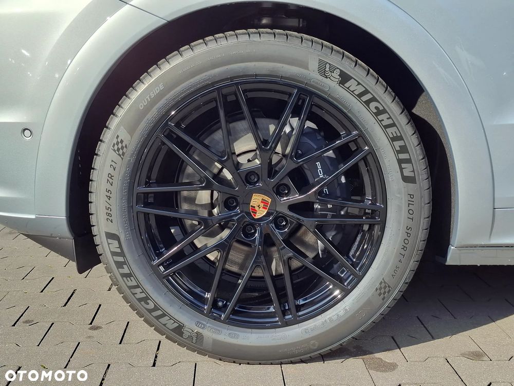 Porsche Cayenne E-Hybrid PHEV Black Edition - 10