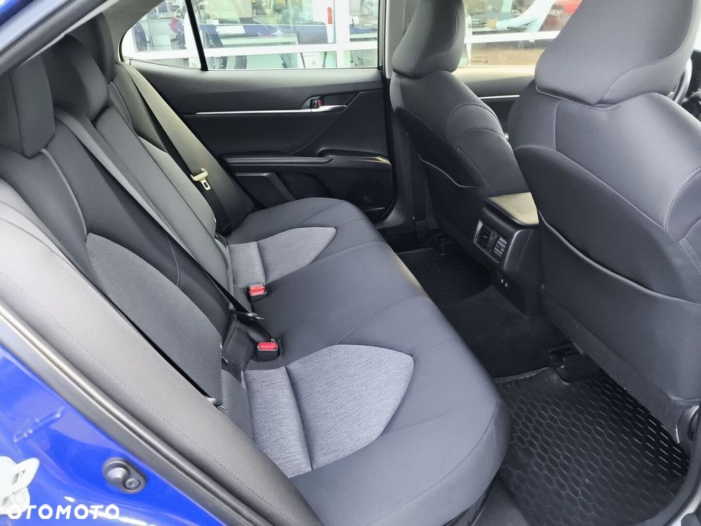 Toyota Camry 2.5 Hybrid Comfort CVT - 11