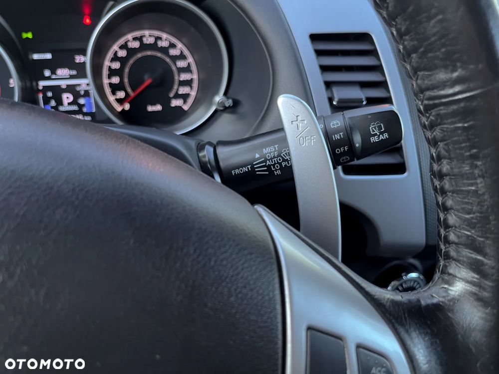 Mitsubishi Outlander 2.2 DID Intense + EU5 TC-SST - 38