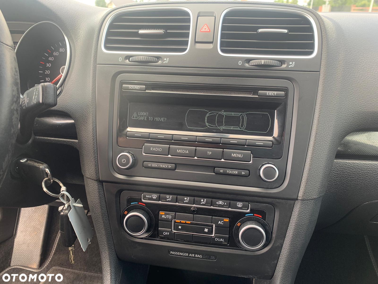 Volkswagen Golf 1.6 TDI DPF BlueMotion Technology Comfortline - 19