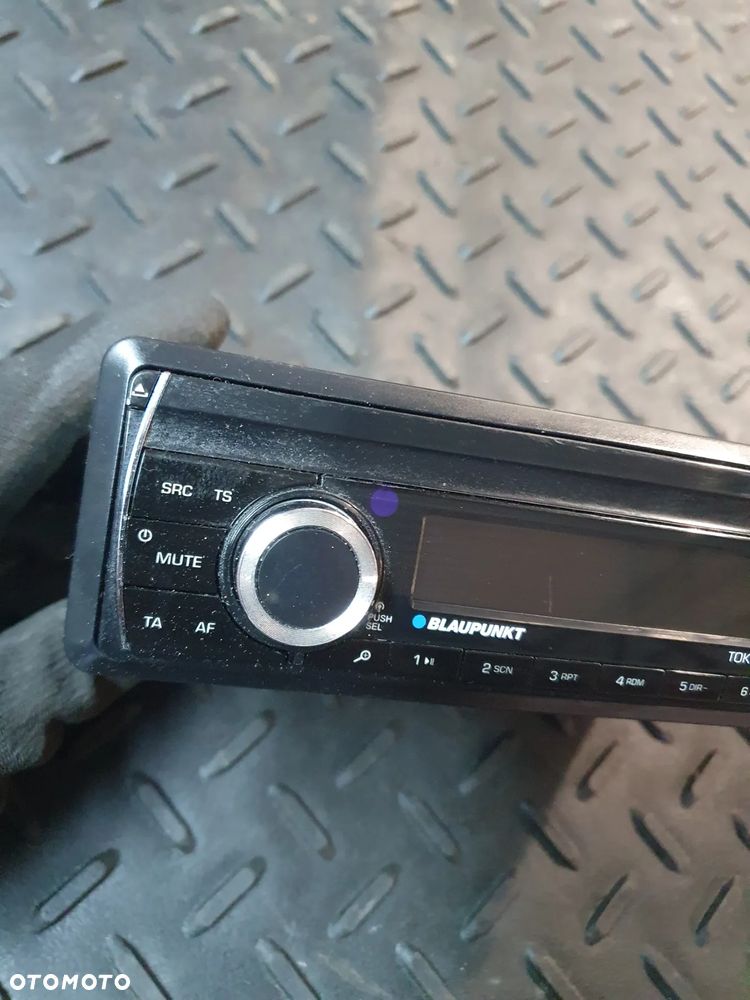 RADIO SAMOCHODOWE BLAUPUNKT TOKYO 110 - 2