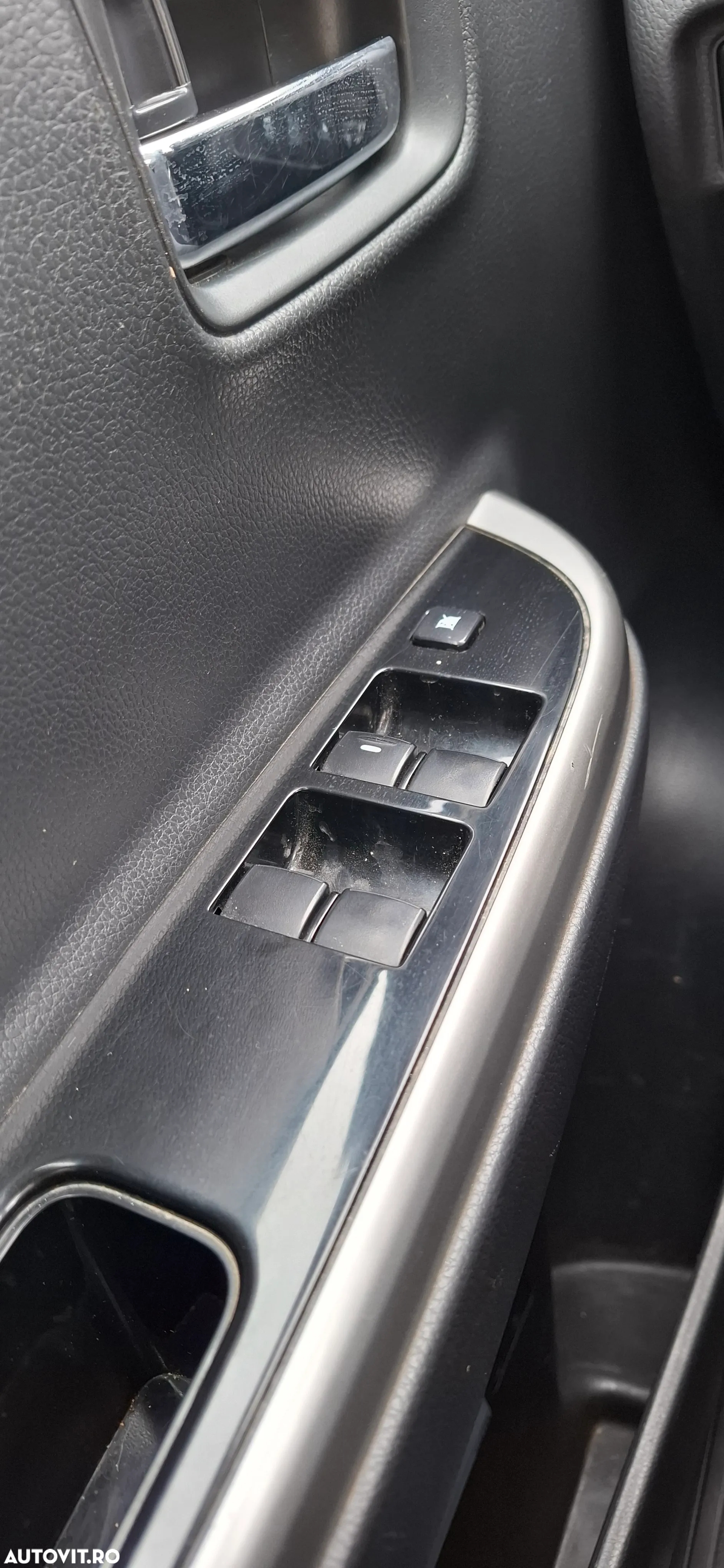 Mitsubishi L200 Double Cab 2.2 DI-D A/T Instyle - 17
