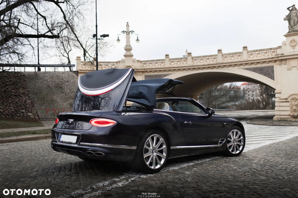 Bentley Continental GT - 5