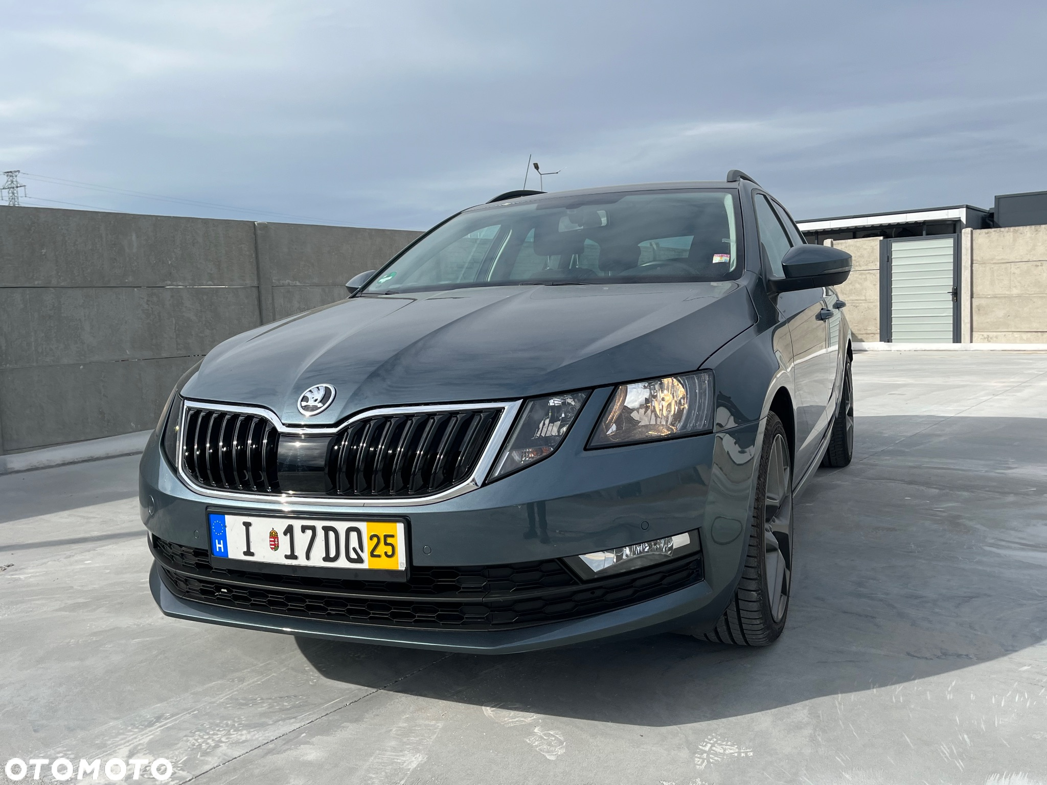 Skoda Octavia Combi 2.0 TSI DSG Clever - 3